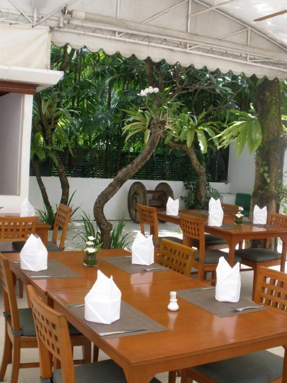 Salathai Resort Patong المظهر الخارجي الصورة